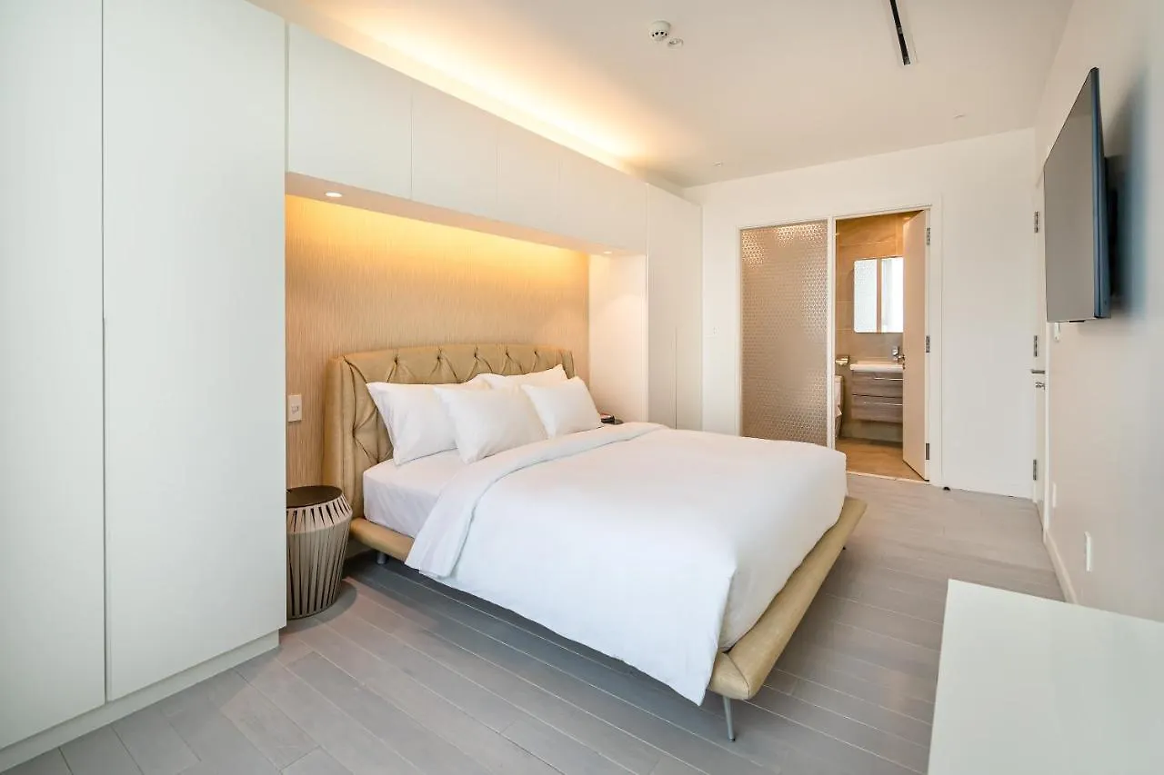Leman Luxury Suite With Rooftop Pool & Gym Ho Chi Minh City